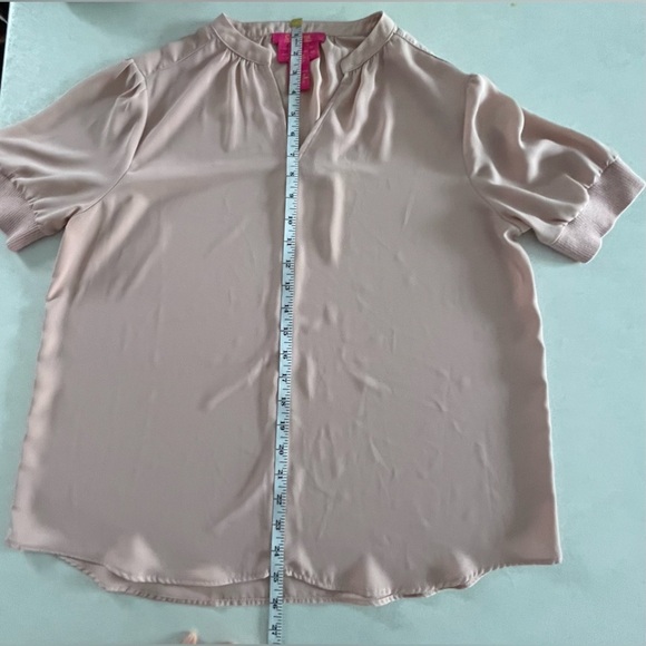 Catherine Malandrino/ Light pink blouse/ Short sleeves/ V-neck/ Size US M - Picture 10 of 11